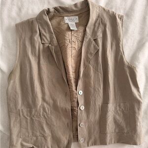 Beige Sleeveless Button-Up Vest